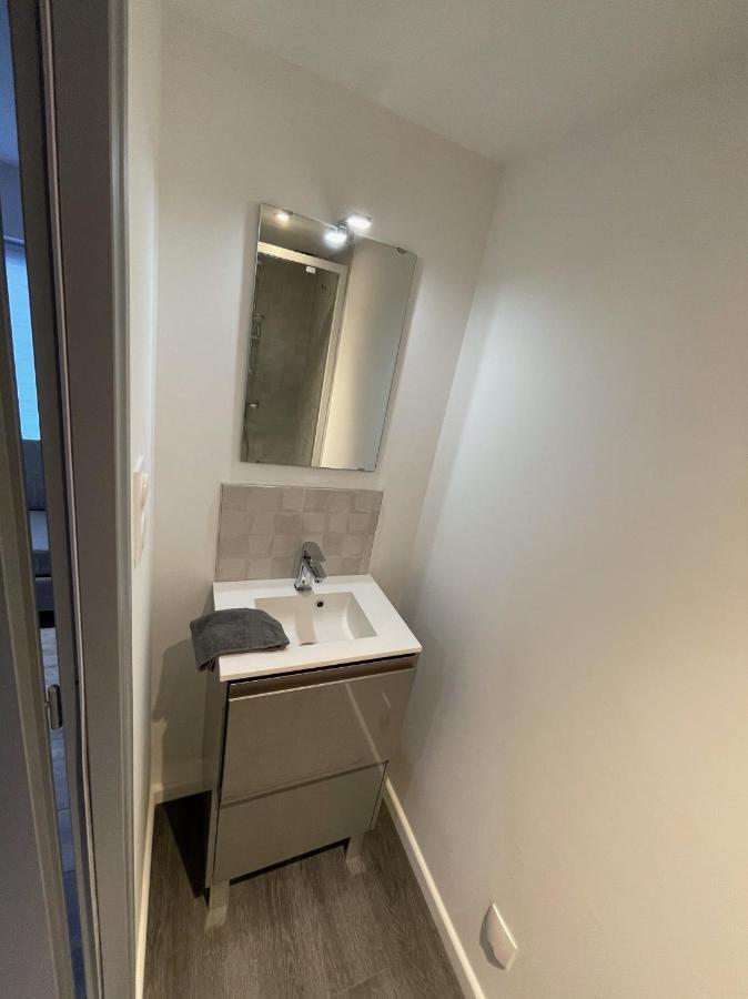 Logements équipés à Onnaing avec espace Balneo en OPTION proche Toyota, autoroute et Valenciennes Exterior foto